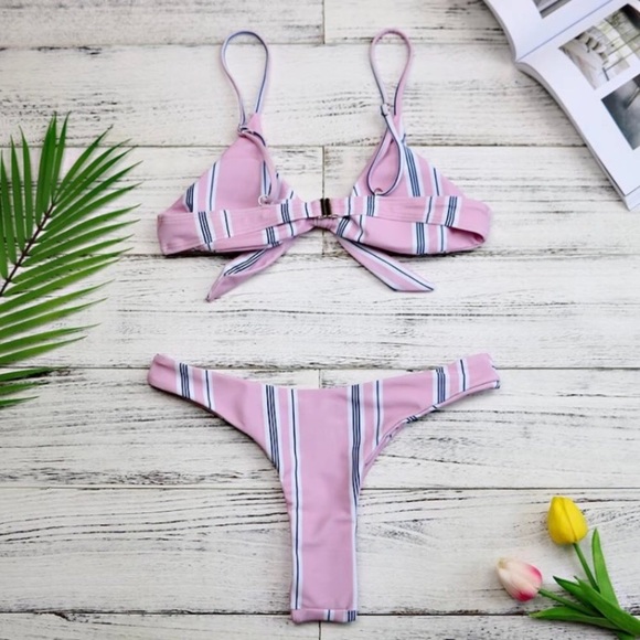 Taylor Pink Bikini - Picture 3 of 4